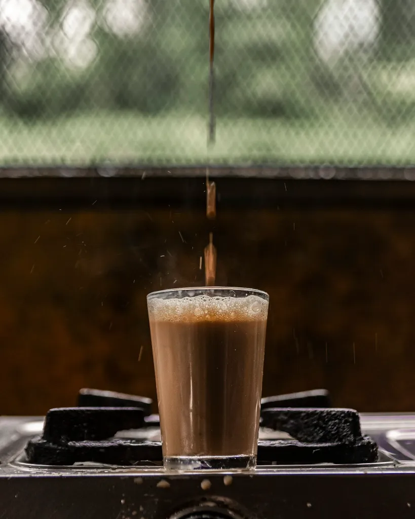 unsplash_Ke0BiErDX_Y_irani chai.webp