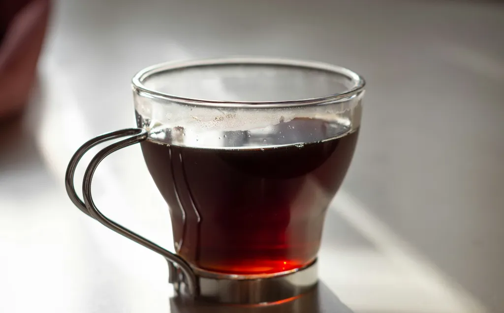 unsplash_AbfVHFSEIKk_black tea.webp